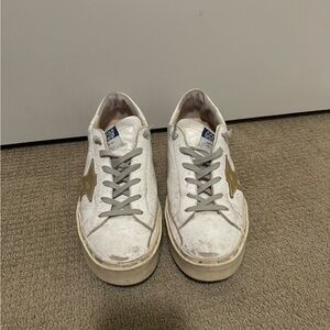 Golden Goose Hi-Star White with Gold Star Size 40 / 9